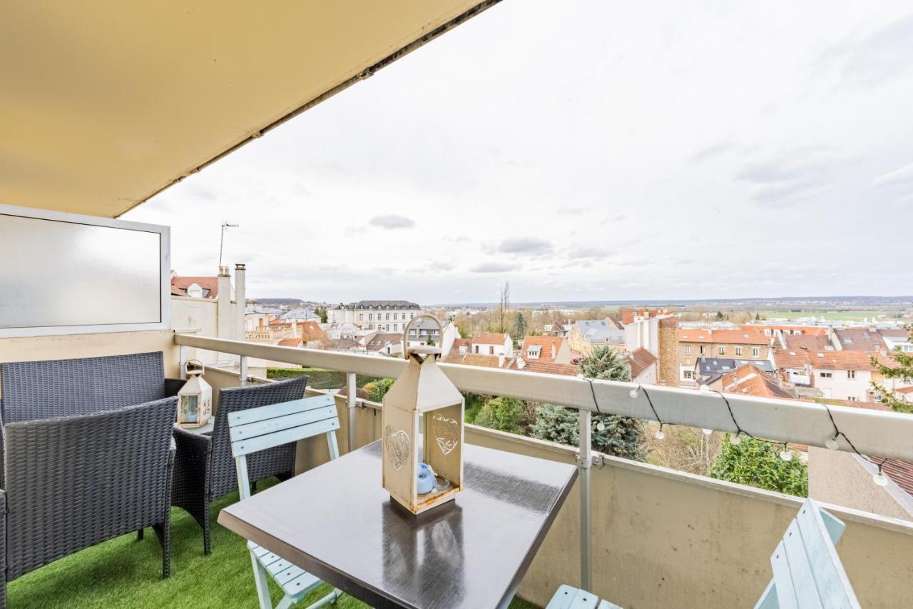 Appart'Hotel Versailles Saint Cyr L'Ecole - Gare Sncf A 100M Et Parking Prive Exterior foto